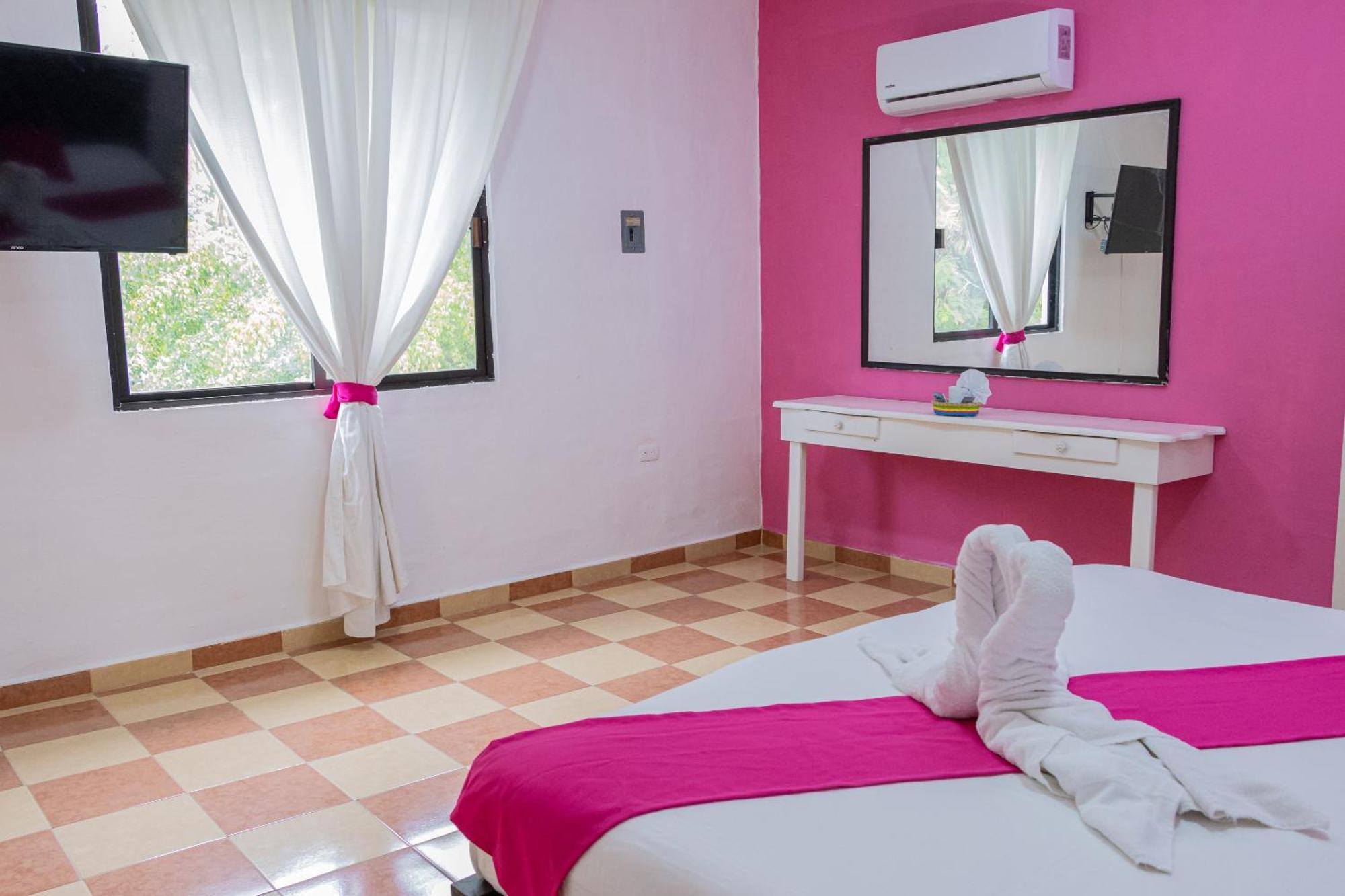 Oyo Hotel Marias,Aeropuerto Internacional De Chetumal Esterno foto