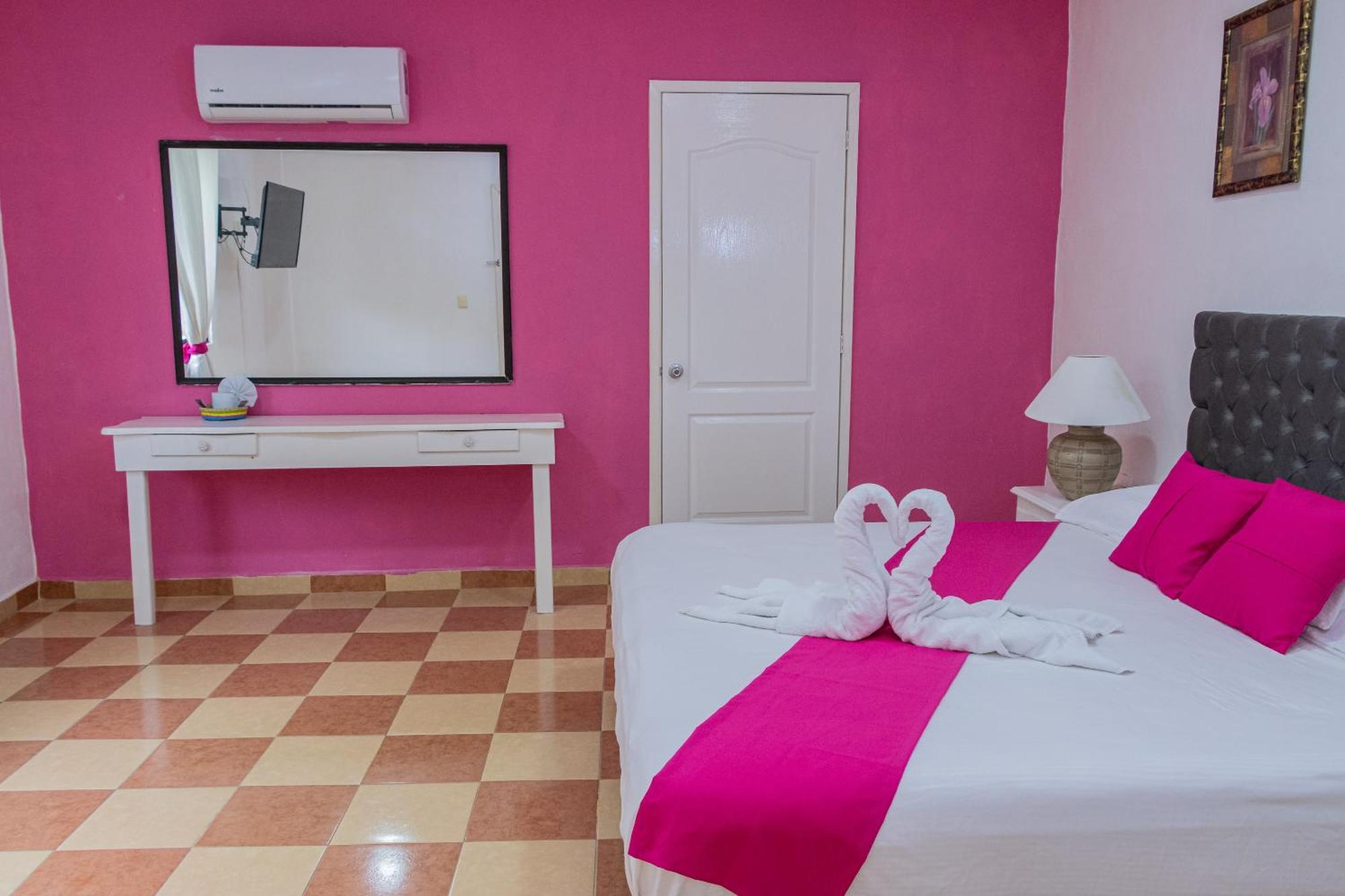 Oyo Hotel Marias,Aeropuerto Internacional De Chetumal Esterno foto