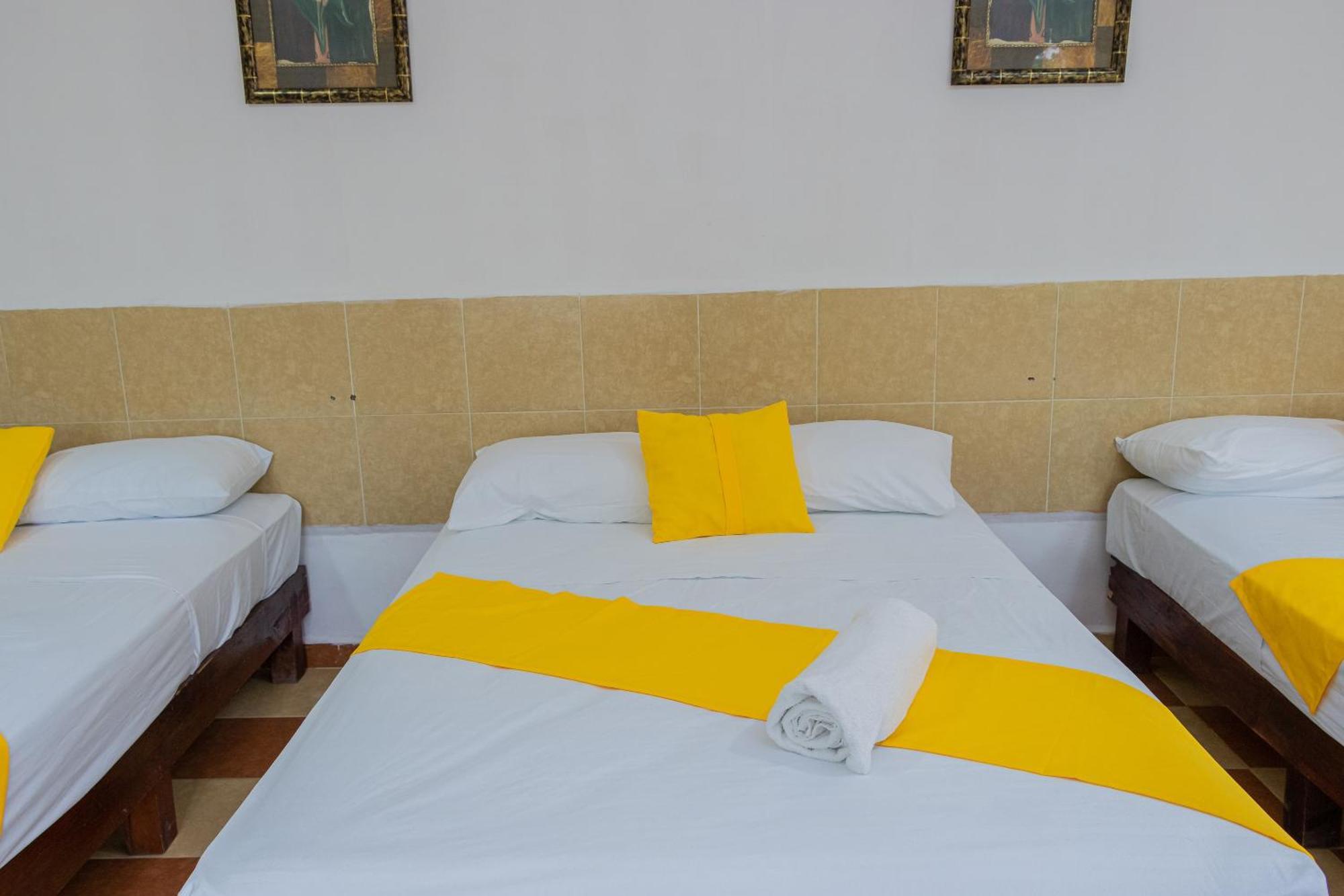 Oyo Hotel Marias,Aeropuerto Internacional De Chetumal Esterno foto